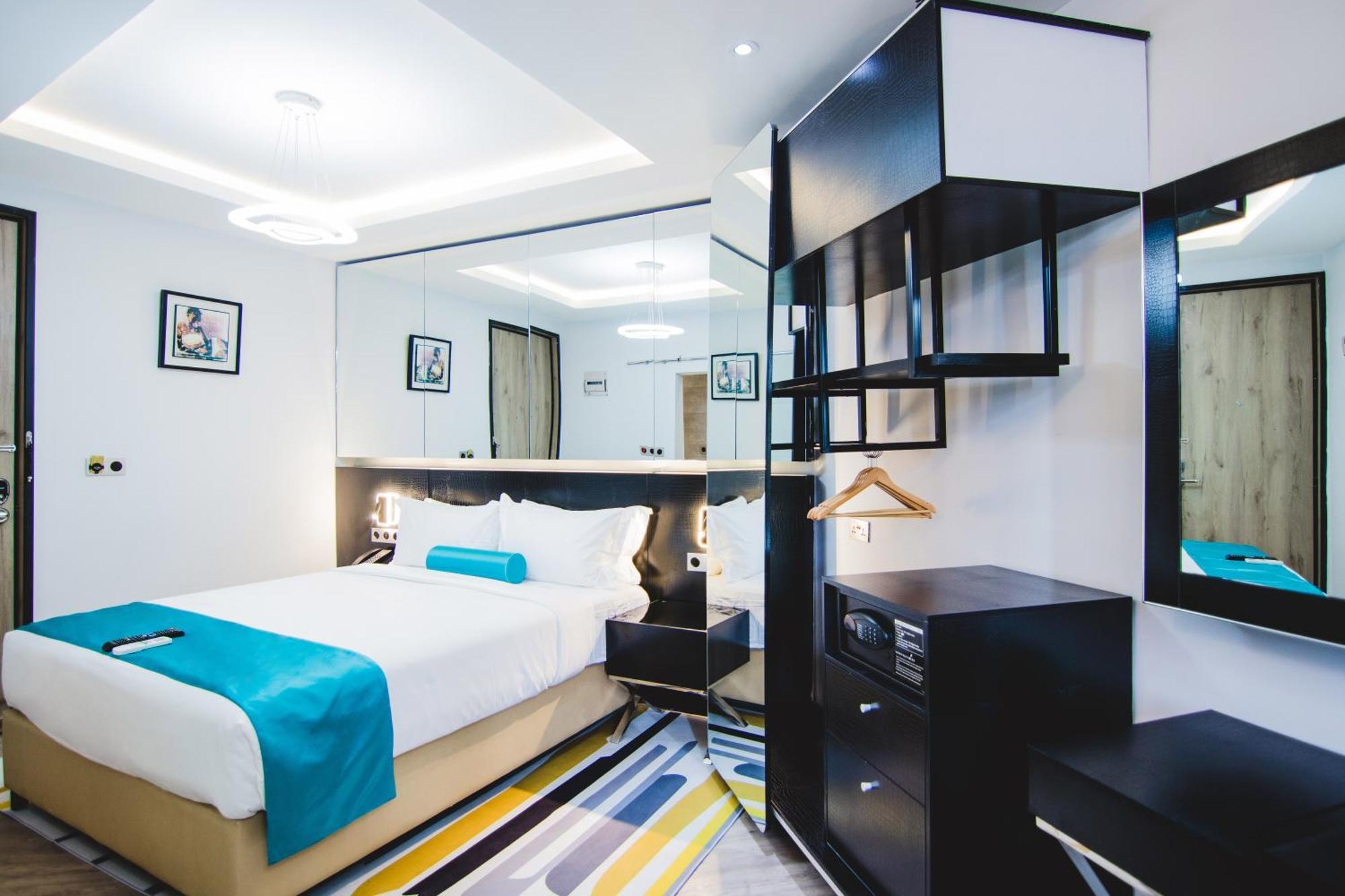 Estrella Boutique Hotel อาบูจา ภายนอก รูปภาพ