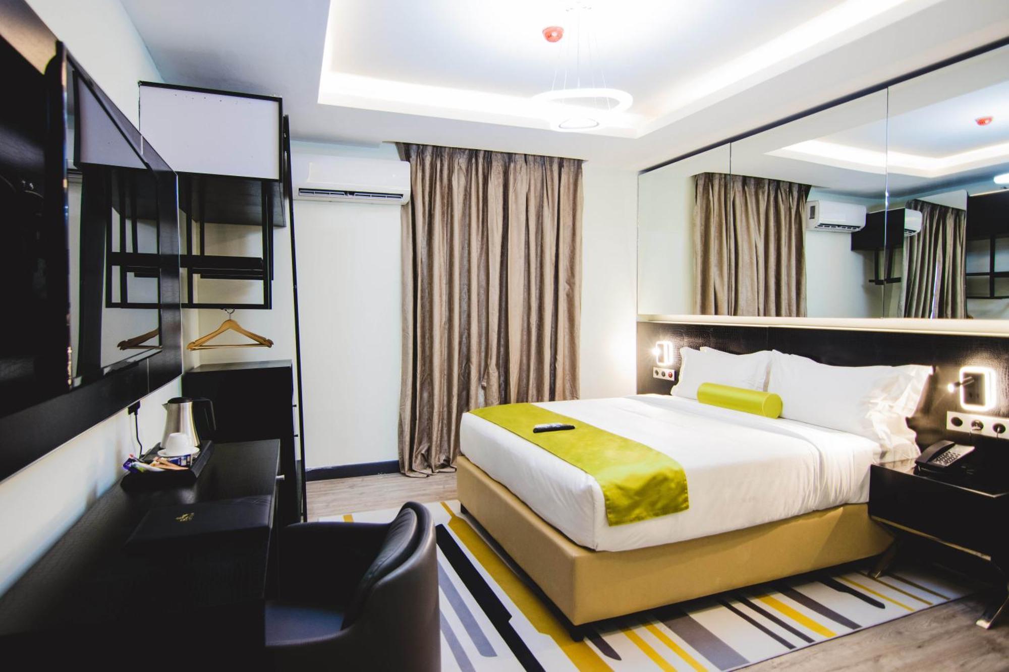 Estrella Boutique Hotel อาบูจา ภายนอก รูปภาพ