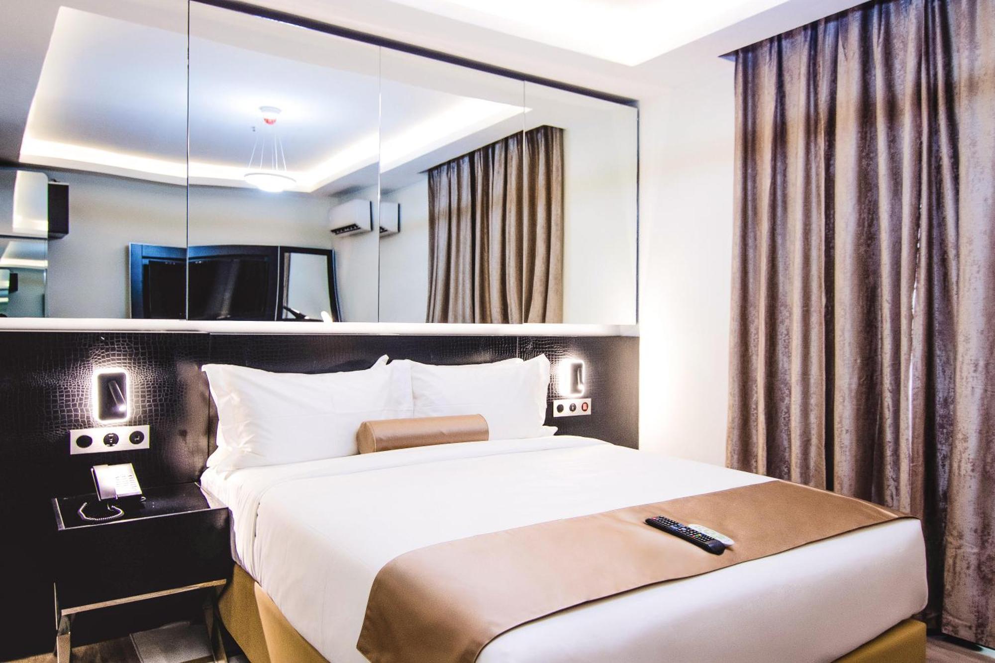 Estrella Boutique Hotel อาบูจา ภายนอก รูปภาพ
